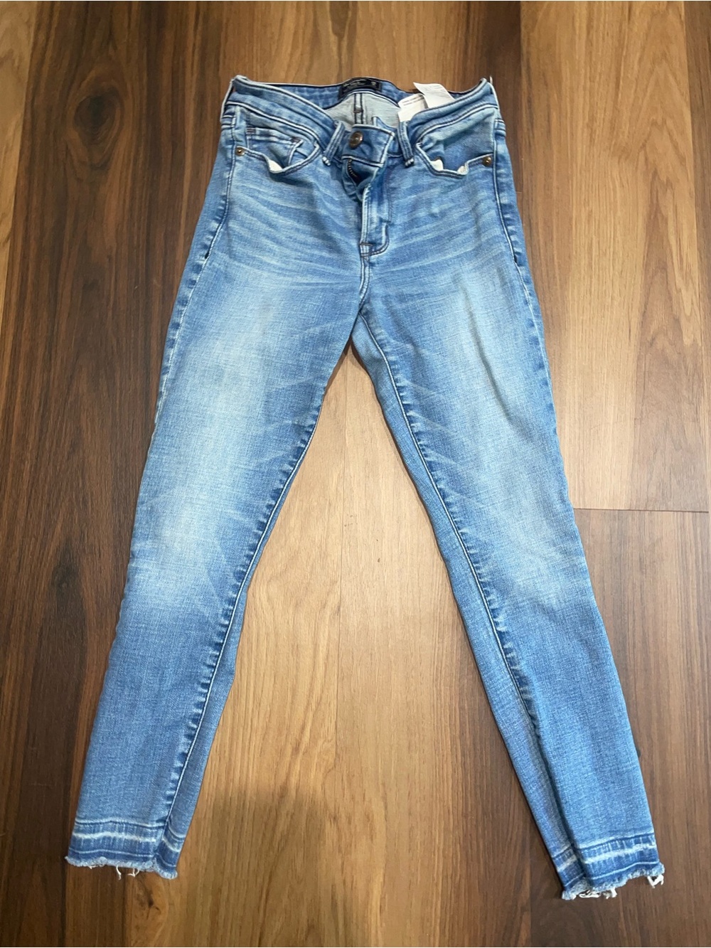 Abercrombie & Fitch Light Wash Skinny Jeans
